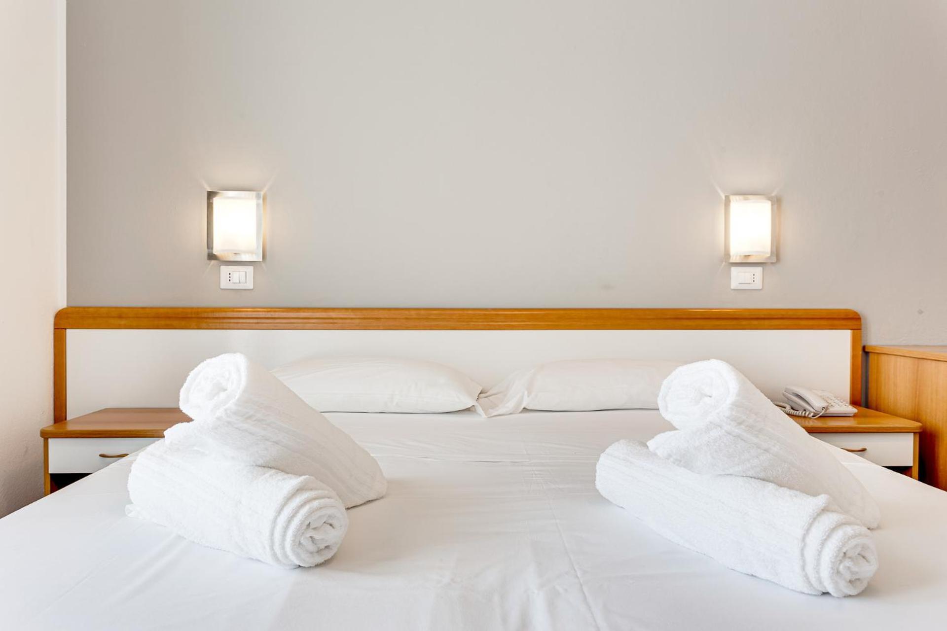 Hotel Schiller Cervia Exterior foto