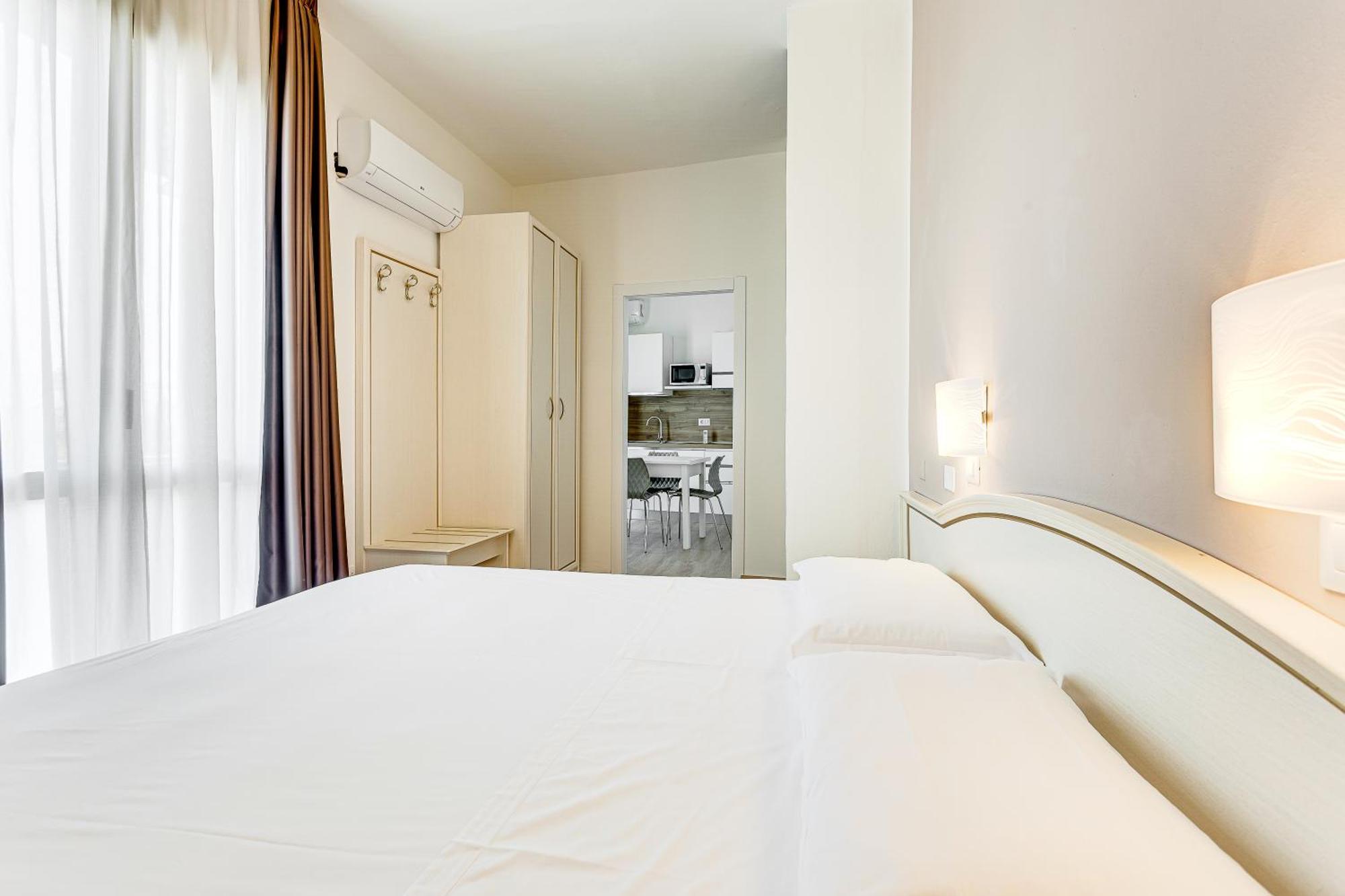 Hotel Schiller Cervia Exterior foto